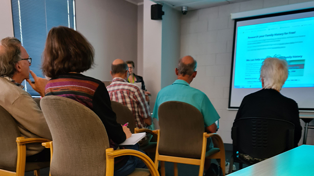 seminar close up tile v2